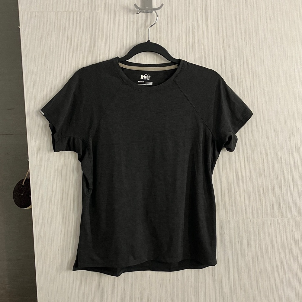 REI DRY-FIT T-Shirt
